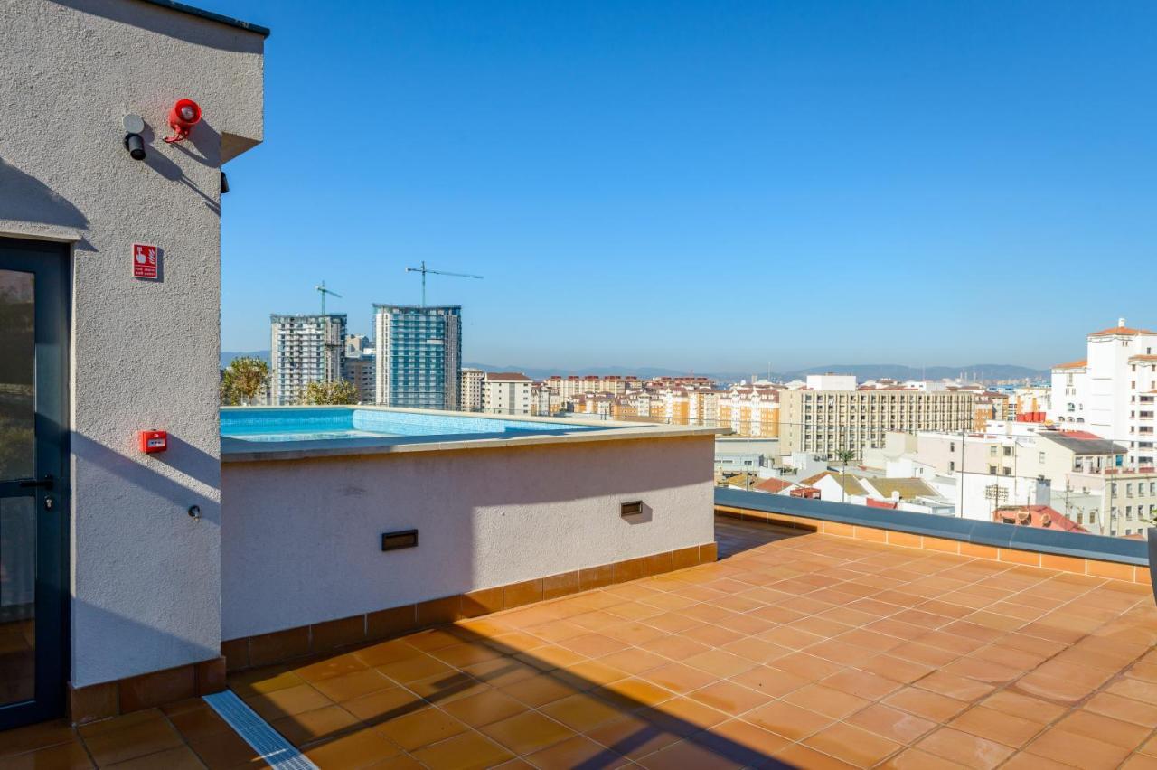 Brand New Luxury 2 Beds Apartment At The Residence-Hosted By Sweetstay Gibilterra Esterno foto