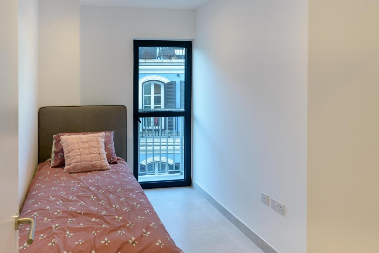 Brand New Luxury 2 Beds Apartment At The Residence-Hosted By Sweetstay Gibilterra Esterno foto